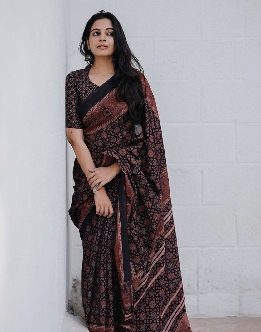Generic Women's Linen Cotton Printed Saree With Unstitched Blouse - 5.5 Mtr (Black-Brown)