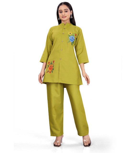 Generic Women's Polycotton Floral Printed Mandarin Collar 3/4 Sleeve Kurti With Pant Co-ord Set (Olive Green)